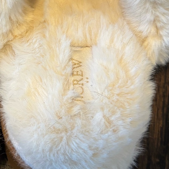 Cozy Cable Knit Slippers with Faux Fur - Picture 2 of 2